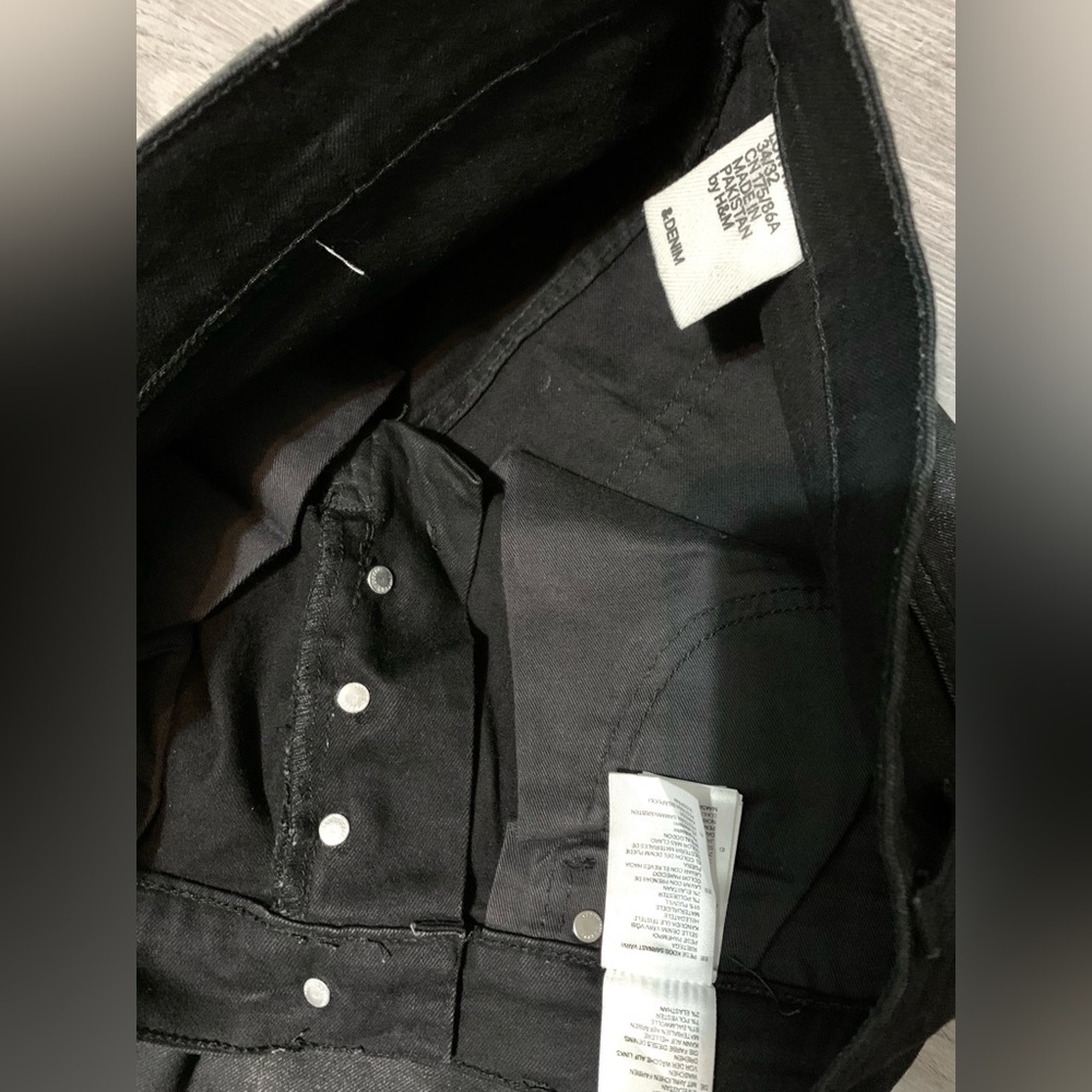 H&M &denim Mens Black Low Rise Distressed Button Fly Jeans Sz 34/32 - Picture 10 of 12